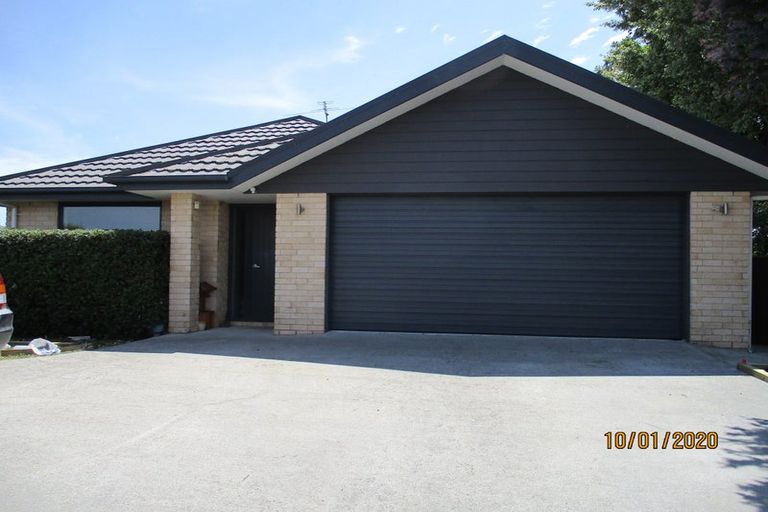 Photo of property in 14 Gladstone Road, Woodend, 7610