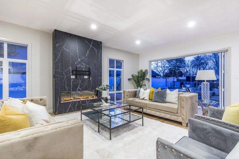 Photo of property in 19 Oak Manor Drive, Albany, Auckland, 0632
