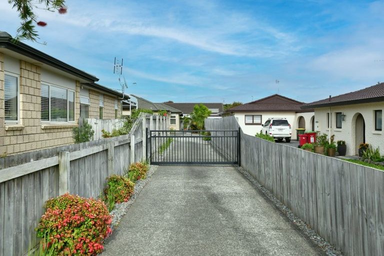 Photo of property in 44a Hatton Road, Orewa, 0931