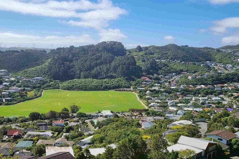 Photo of property in 5a Becker Way, Karori, Wellington, 6012