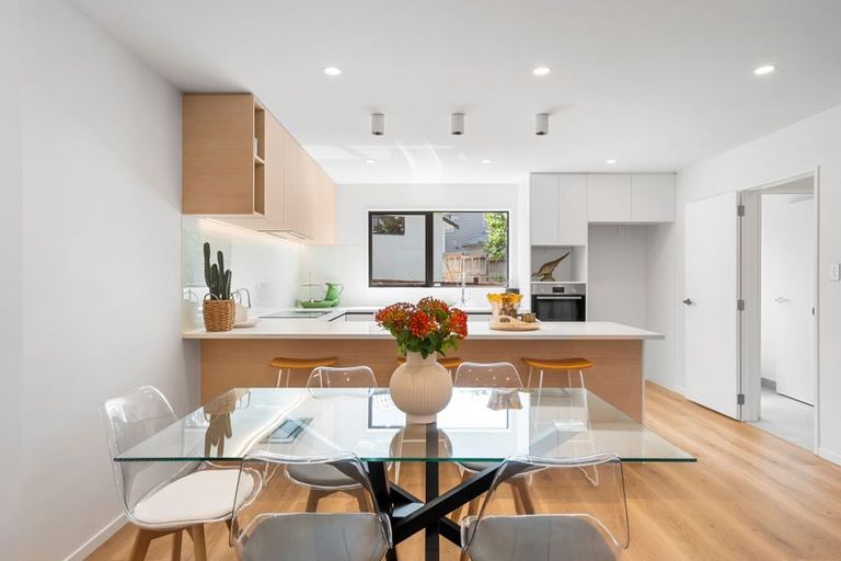 Photo of property in 6/26 Morton Avenue, Forrest Hill, Auckland, 0620