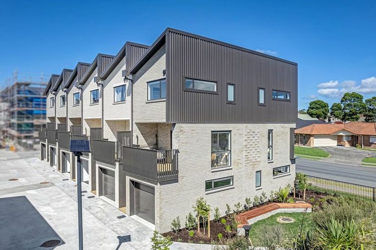 Photo of property in 36/28 Westgate Drive, Westgate, Auckland, 0614