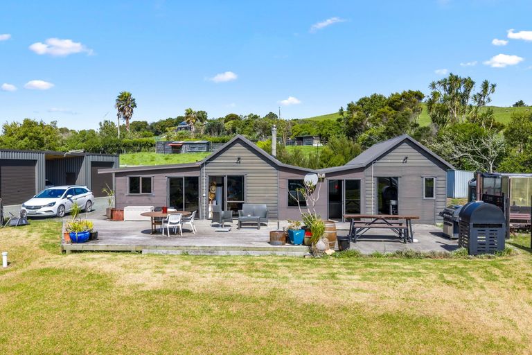 Photo of property in 27 Waterview Crescent, Kaiwaka, 0573