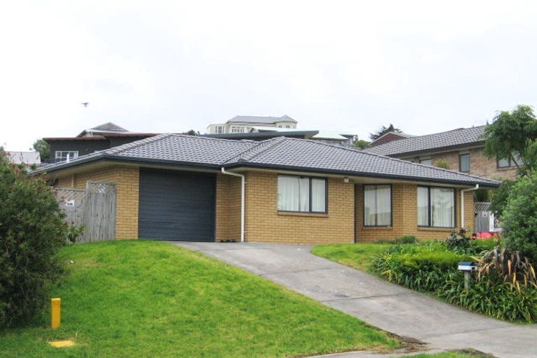 Photo of property in 26 Cabeleigh Drive, Helensville, 0800