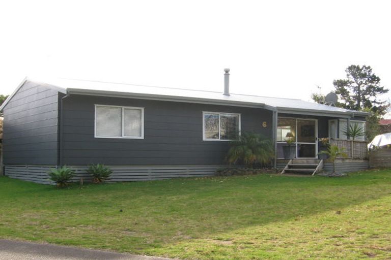 Photo of property in 6 Monarch Grove, Pauanui, Hikuai, 3579
