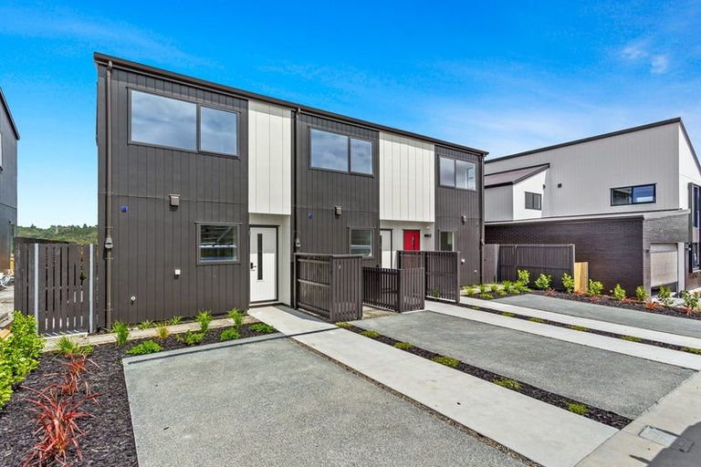 Photo of property in 48 Huri Street, Mangere Bridge, Auckland, 2022