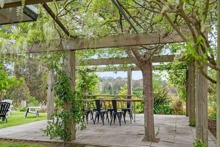 Photo of property in 4/142 Mapara Road, Acacia Bay, Taupo, 3385