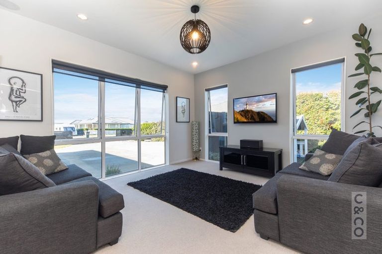 Photo of property in 30 Jelas Drive, Riverhead, 0820