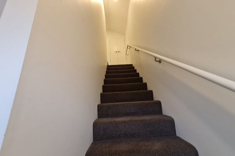 Photo of property in 9 Wheatsheaf Lane, Heathcote Valley, Christchurch, 8022