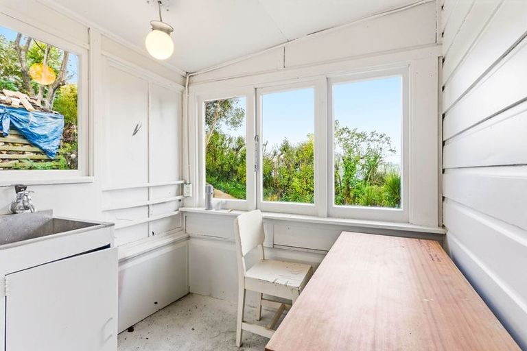 Photo of property in 15 Clifford Street, Dalmore, Dunedin, 9010