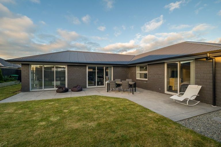 Photo of property in 33 Northmoor Boulevard, Rolleston, 7615