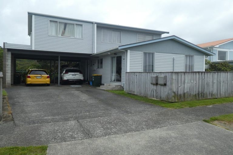 Photo of property in 1/23 Maple Grove, Maungaraki, Lower Hutt, 5010