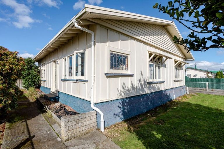 Photo of property in 24 Thyra Street, Dannevirke, 4930
