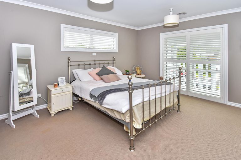 Photo of property in 9 Fountain Avenue, Karaka, Papakura, 2113