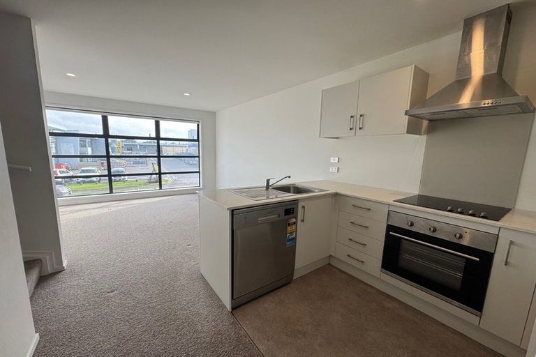 Photo of property in 17 Owens Place, Mount Maunganui, 3116