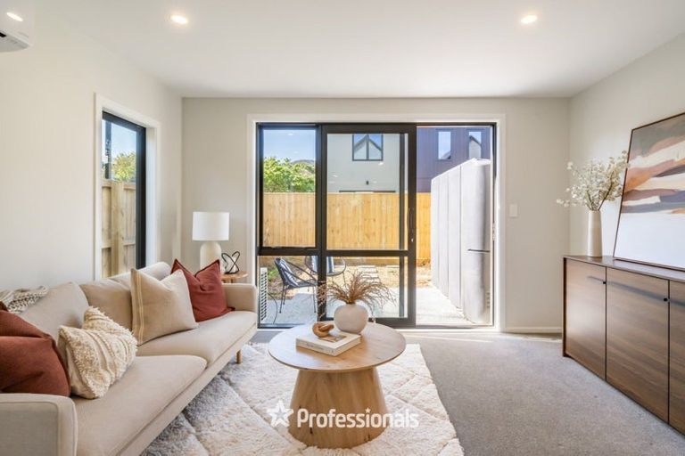 Photo of property in 137 Cambridge Terrace, Fairfield, Lower Hutt, 5011