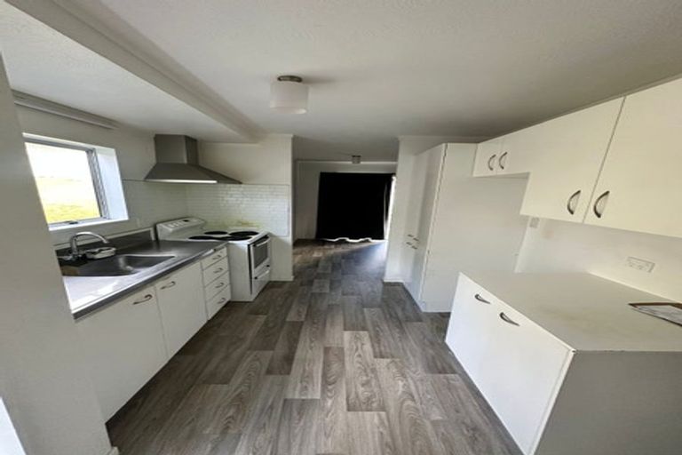 Photo of property in 24 Garton Drive, Massey, Auckland, 0614