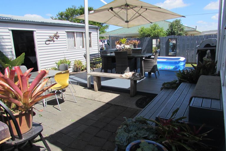 Photo of property in 31 Marne Road, Papakura, 2110