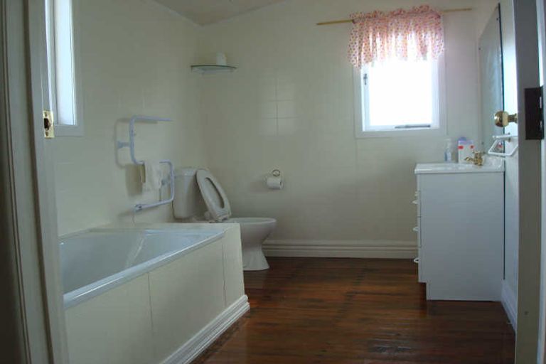 Photo of property in 31 Marne Road, Papakura, 2110