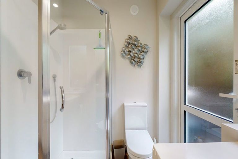 Photo of property in Fountain Court, 48u2 Oriental Parade, Oriental Bay, Wellington, 6011