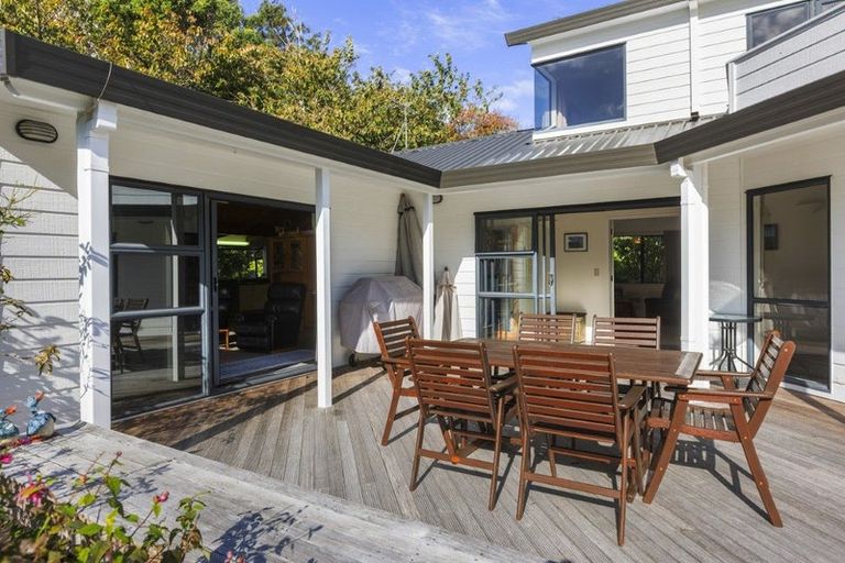 Photo of property in 60 Veale Road, Ridgewood, New Plymouth, 4371