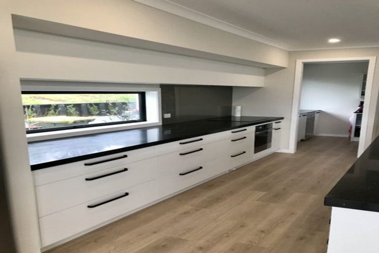 Photo of property in 90 Stoneridge Terrace, Whitford, Manurewa, 2576