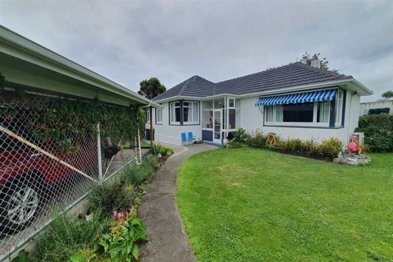 Photo of property in 61 Rhodes Street, Waimate, 7924