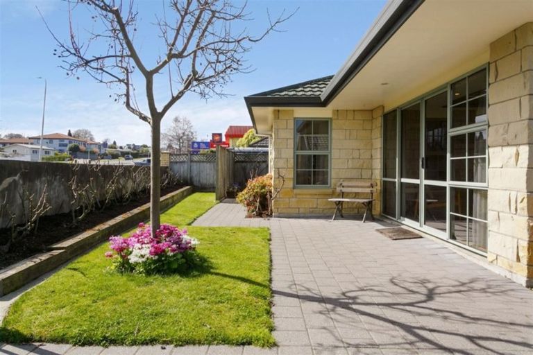 Photo of property in 57 Rifle Range Road, Taupo, 3330
