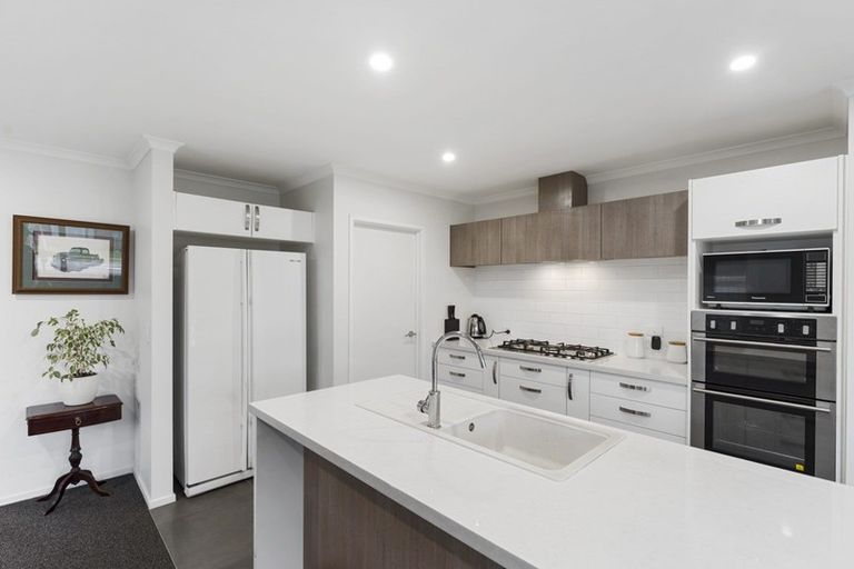 Photo of property in 44 Parklea Avenue, Halswell, Christchurch, 8025