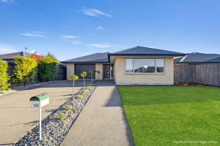 Photo of property in 35 Sutherland Drive, Kaiapoi, 7630