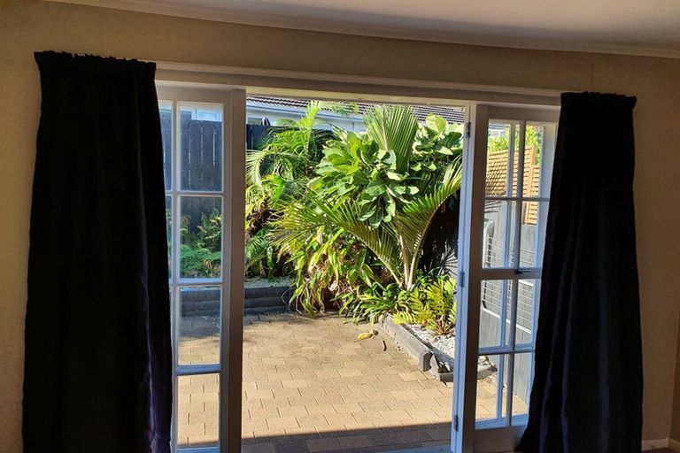Photo of property in 3/54 Howe Street, Howick, Auckland, 2014