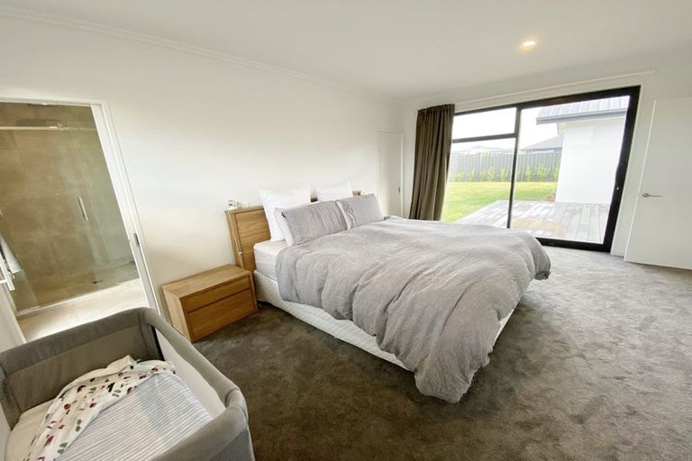 Photo of property in 192 Faringdon Boulevard, Rolleston, 7615