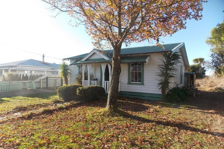 Photo of property in 14 Carlisle Street, Milson, Palmerston North, 4414