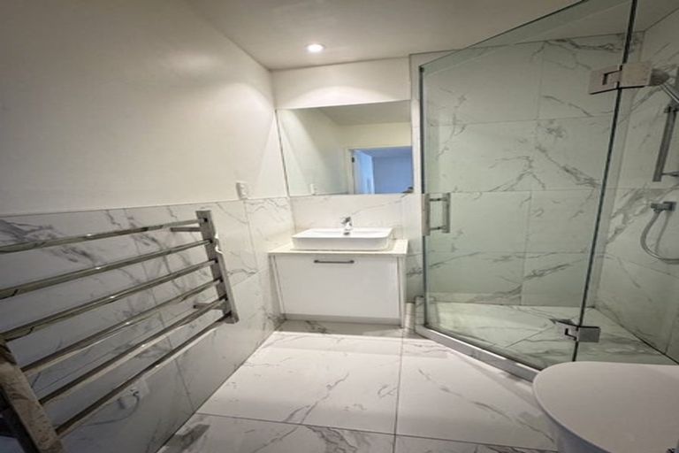 Photo of property in 11 Meritage Lane, Te Atatu South, Auckland, 0610