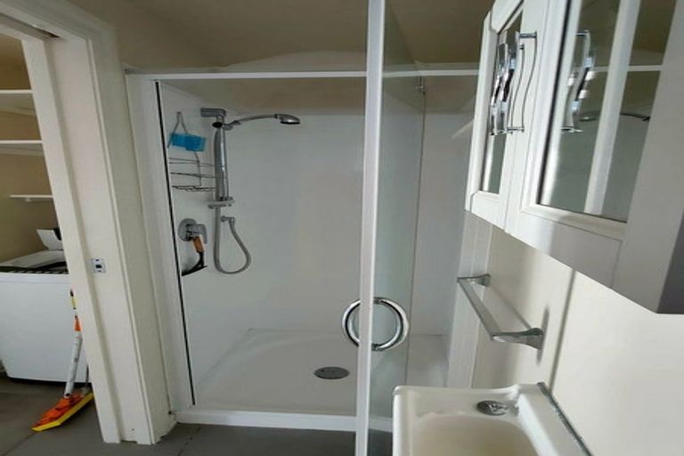 Photo of property in 60 Austin Street, Mount Victoria, Wellington, 6011