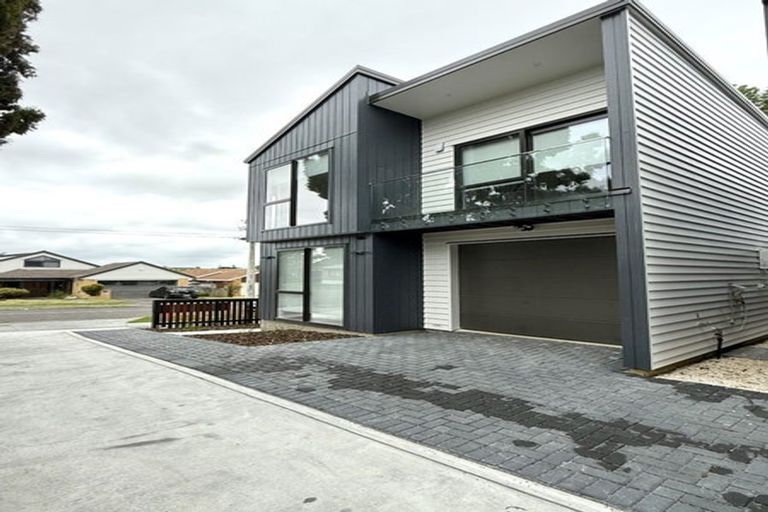Photo of property in 13a Williams Road, Hobsonville, Auckland, 0618