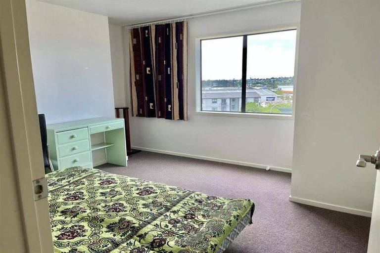 Photo of property in 5l/17 Crown Lynn Place, New Lynn, Auckland, 0600