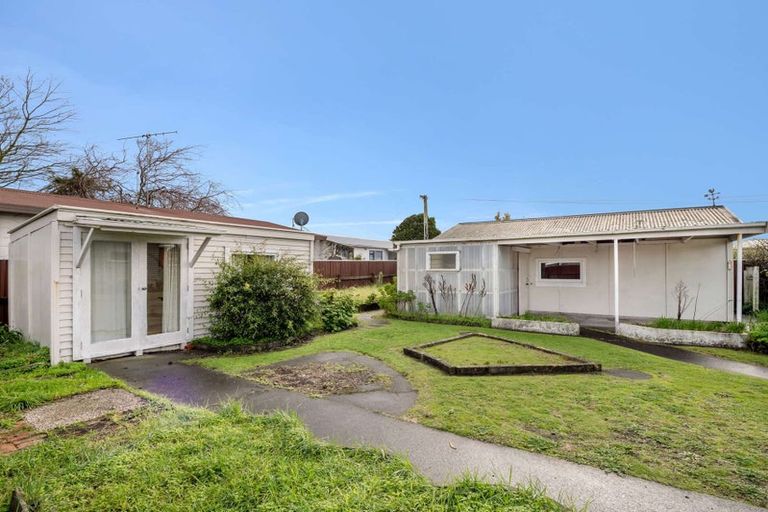 Photo of property in 10 Burns Street, Tawhero, Whanganui, 4501