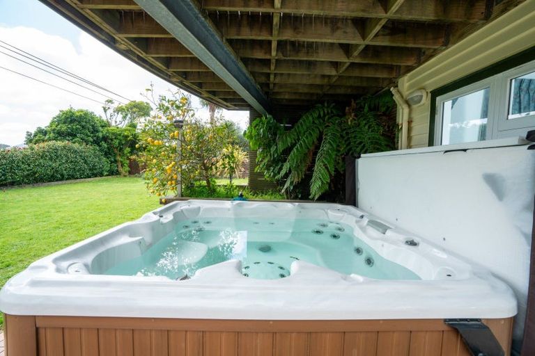 Photo of property in 8 Tisdall Street, Karori, Wellington, 6012