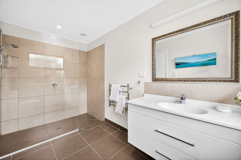 Photo of property in 27 Parlane Drive, Huapai, Kumeu, 0810