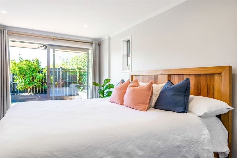 Photo of property in 640a Te Atatu Road, Te Atatu Peninsula, Auckland, 0610