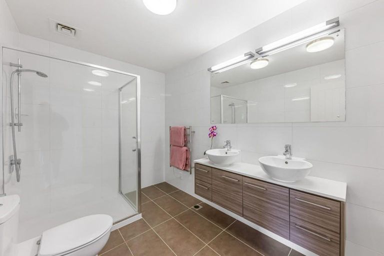 Photo of property in 72 Landmark Terrace, Orewa, 0931