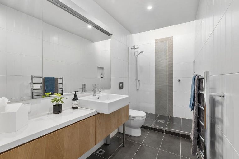 Photo of property in 17 Boardwalk Lane, Seatoun, Wellington, 6022