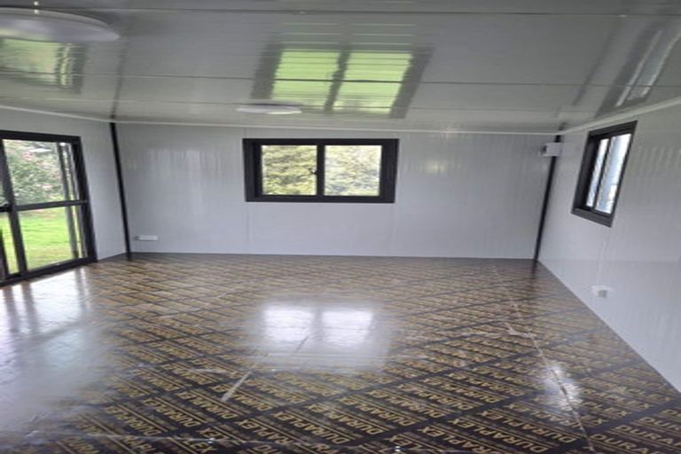 Photo of property in 40 Evans Road, Weymouth, Auckland, 2103