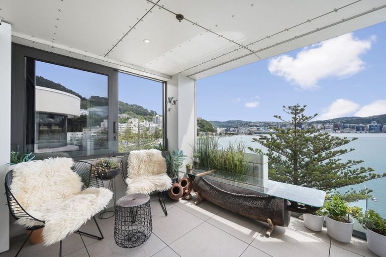 Photo of property in 10/318u Oriental Parade, Oriental Bay, Wellington, 6011