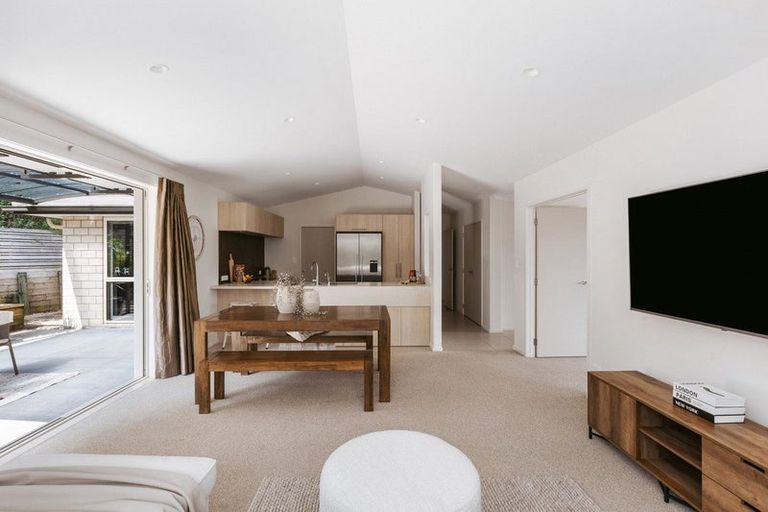 Photo of property in 16 Ellesmere Close, Pyes Pa, Tauranga, 3112