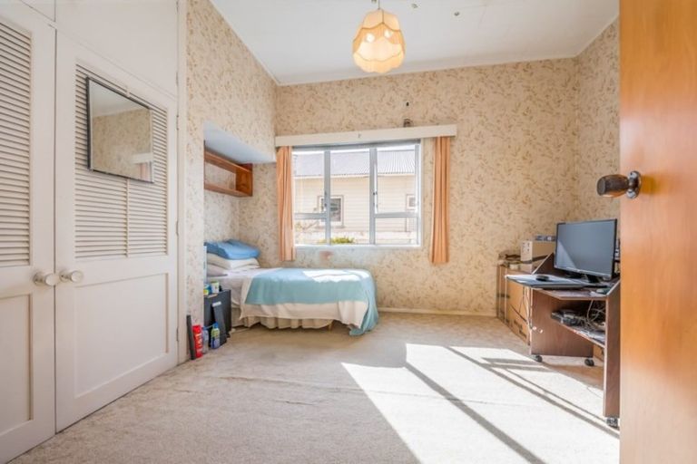 Photo of property in 56 Hautana Street, Woburn, Lower Hutt, 5010