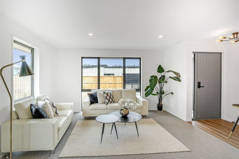 Photo of property in 26 Gemstone Place, Rolleston, 7615