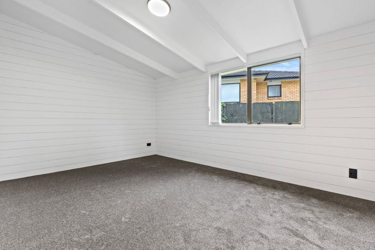 Photo of property in 2/12 Christmas Road, Manurewa, Auckland, 2102