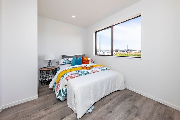 Photo of property in 33 Sapwood Crescent, Takanini, 2110